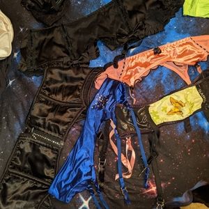 Lot of 5 garter belts